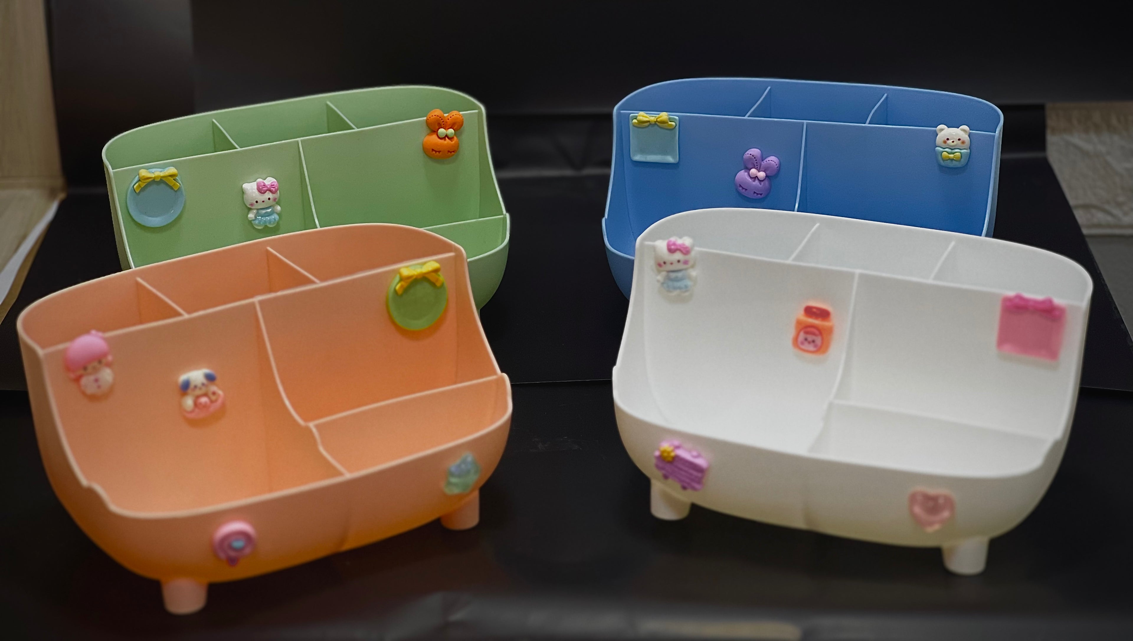 منظّم كيوت سويت بوكس للمكتب والمكياج