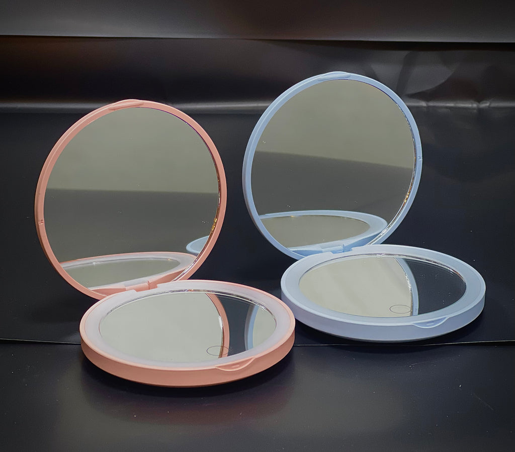 مرآة الإضاءة الذكية – لمسة فخامة في كل تفصيل