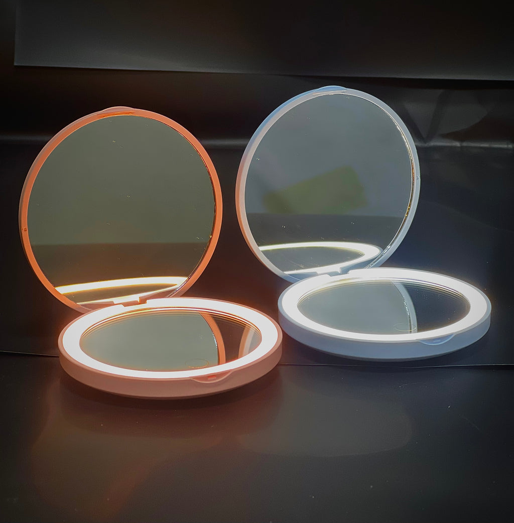 مرآة الإضاءة الذكية – لمسة فخامة في كل تفصيل